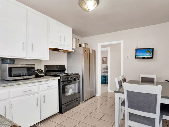 8022 Crockett Boulevard, Los Angeles CA 90001