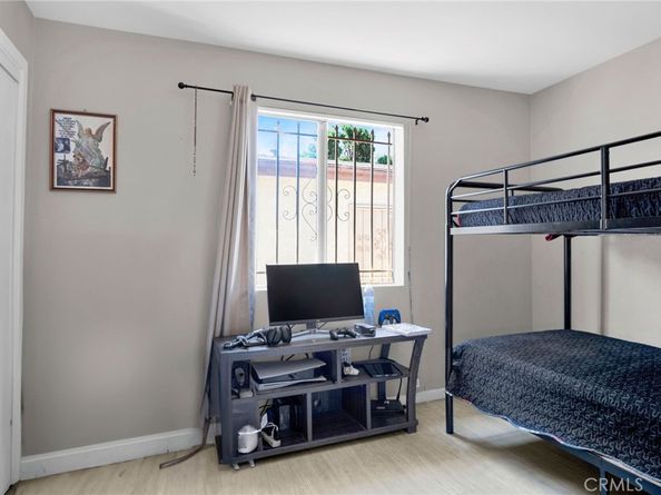 8022 Crockett Boulevard, Los Angeles CA 90001