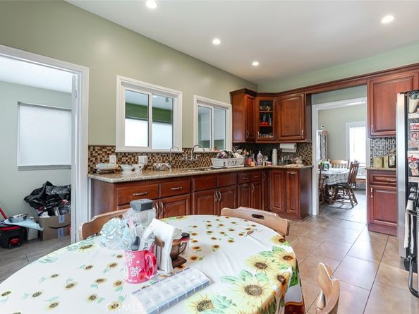 573 Kendall Avenue, Los Angeles CA 90042