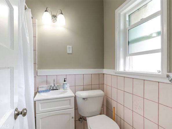 573 Kendall Avenue, Los Angeles CA 90042