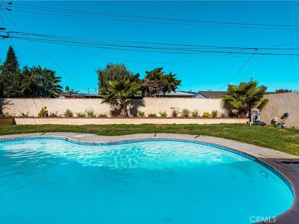 18621 E Petunia Street, Azusa CA 91702