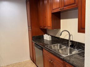 70 N Catalina 304, Pasadena CA 91106