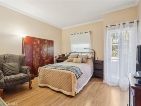 360 S Los Robles Avenue 11, Pasadena CA 91101