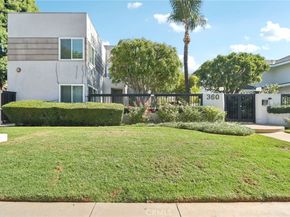 360 S Los Robles Avenue 11, Pasadena CA 91101