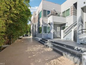 360 S Los Robles Avenue 11, Pasadena CA 91101