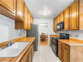 4080 Via Marisol 127, Los Angeles CA 90042