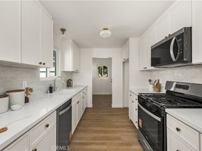 21416 Rossford Avenue, Lakewood CA 90715