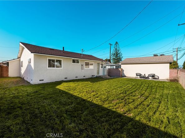 21416 Rossford Avenue, Lakewood CA 90715