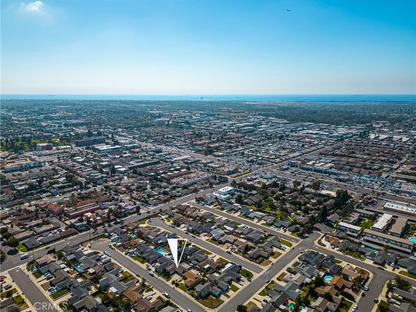 17391 Waal Circle, Huntington Beach CA 92647