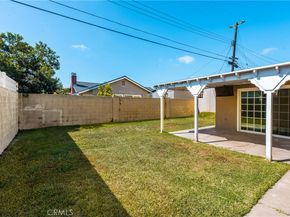 17391 Waal Circle, Huntington Beach CA 92647