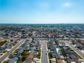 17391 Waal Circle, Huntington Beach CA 92647