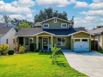 218 E Haven