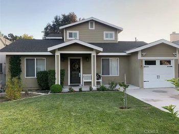 218 E Haven