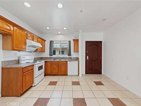 421 S Garfield 79, Monterey Park CA 91754