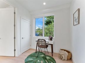 3932 S Minerva Avenue, Los Angeles CA 90066