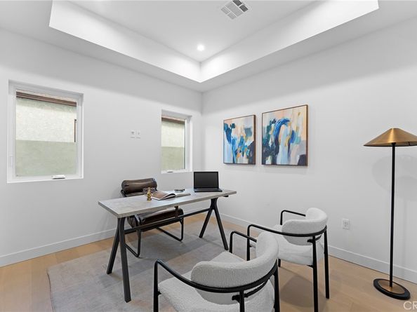 3932 S Minerva Avenue, Los Angeles CA 90066