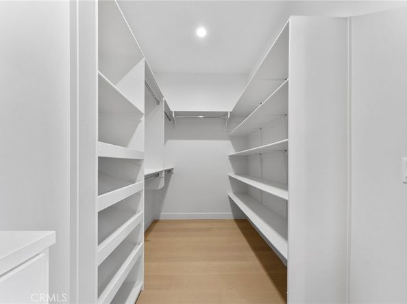 3932 S Minerva Avenue, Los Angeles CA 90066