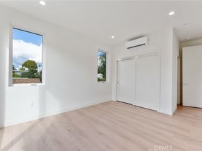 3932 S Minerva Avenue, Los Angeles CA 90066