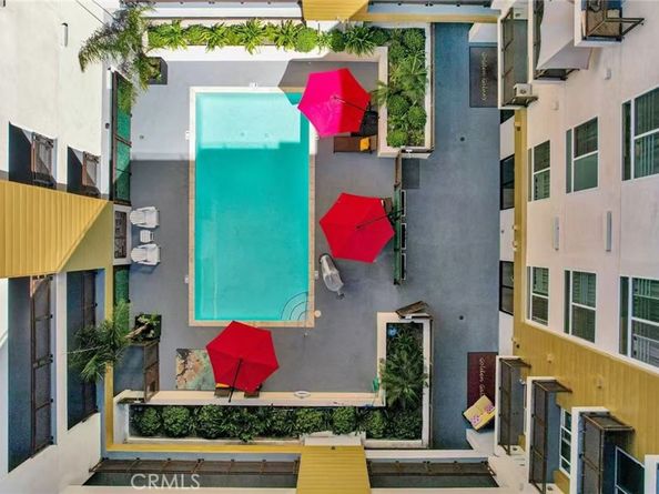 2939 Leeward 212, Los Angeles CA 90005