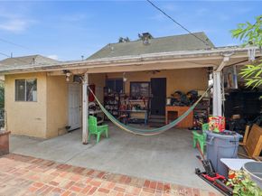 201 W 50th, Los Angeles CA 90037