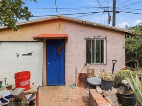 201 W 50th, Los Angeles CA 90037