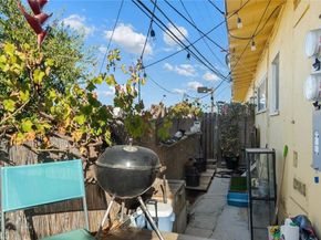5354 De Roja, Woodland Hills CA 91364