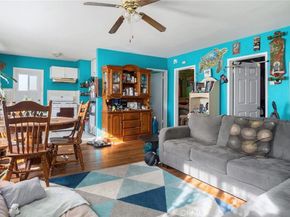 5354 De Roja, Woodland Hills CA 91364