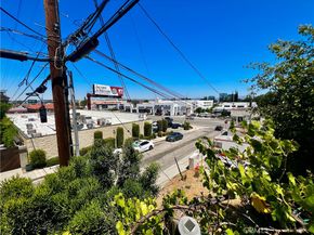 5354 De Roja, Woodland Hills CA 91364