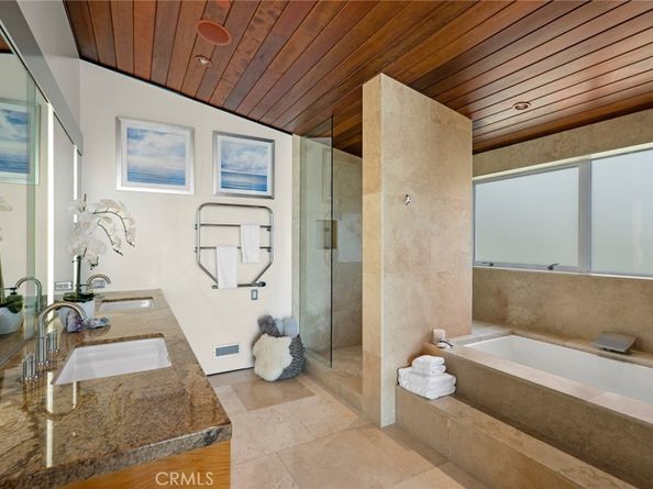 856 Diamond, Laguna Beach CA 92651