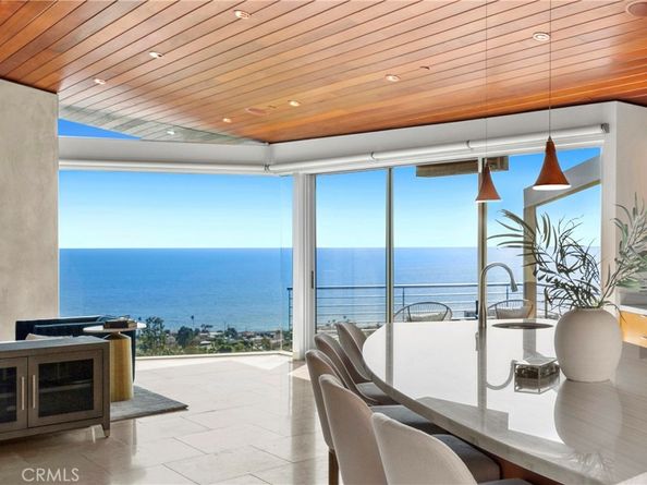 856 Diamond, Laguna Beach CA 92651