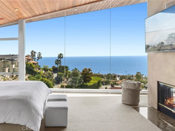 856 Diamond, Laguna Beach CA 92651