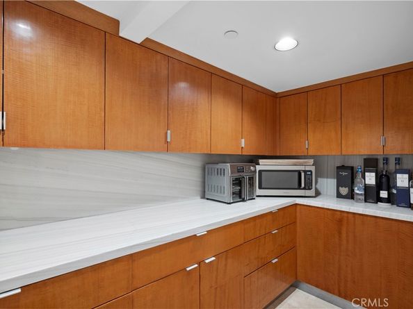 856 Diamond, Laguna Beach CA 92651