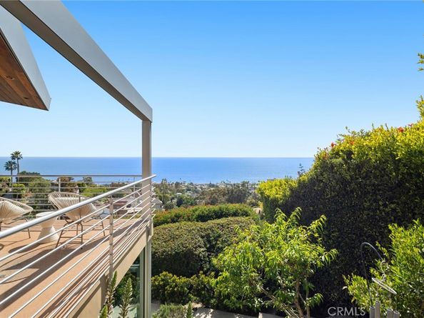 856 Diamond, Laguna Beach CA 92651