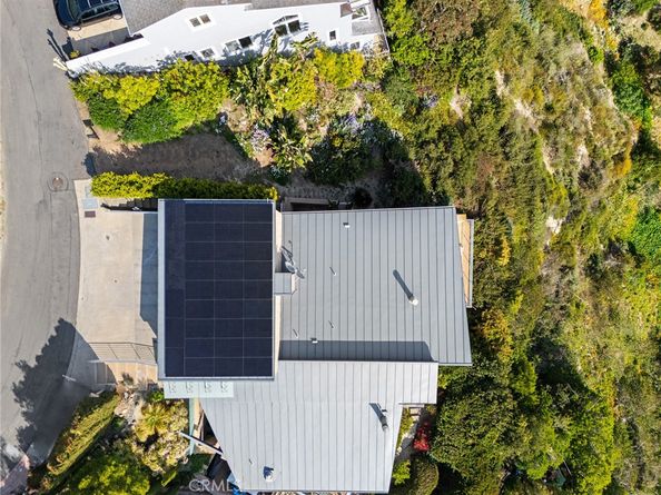 856 Diamond, Laguna Beach CA 92651