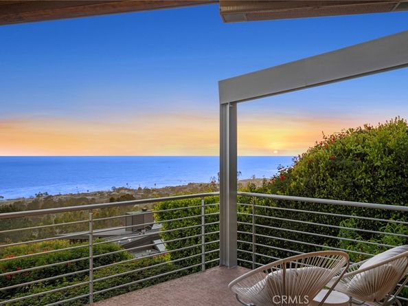 856 Diamond, Laguna Beach CA 92651