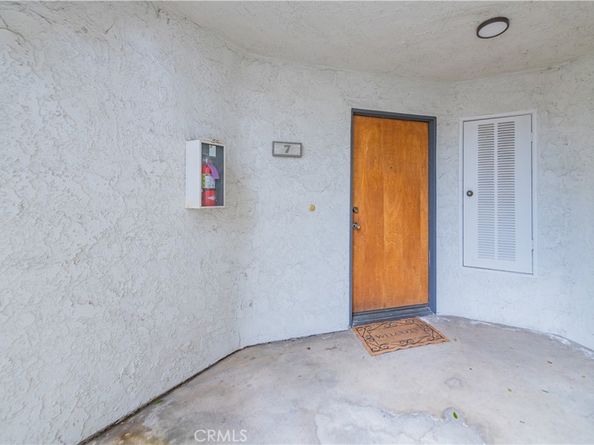 7 Town And Country, Pomona CA 91766
