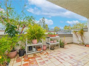 7 Town And Country, Pomona CA 91766