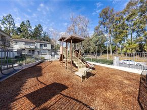 7 Town And Country, Pomona CA 91766