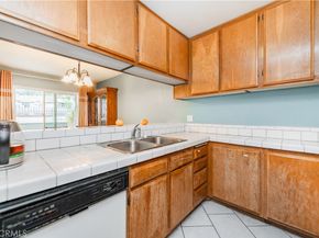 7 Town And Country, Pomona CA 91766