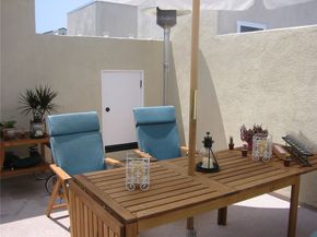 10623 Moorpark Street 1, Toluca Lake CA 91602