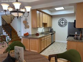 10623 Moorpark Street 1, Toluca Lake CA 91602