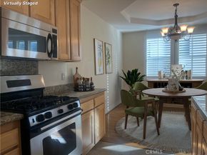 10623 Moorpark Street 1, Toluca Lake CA 91602