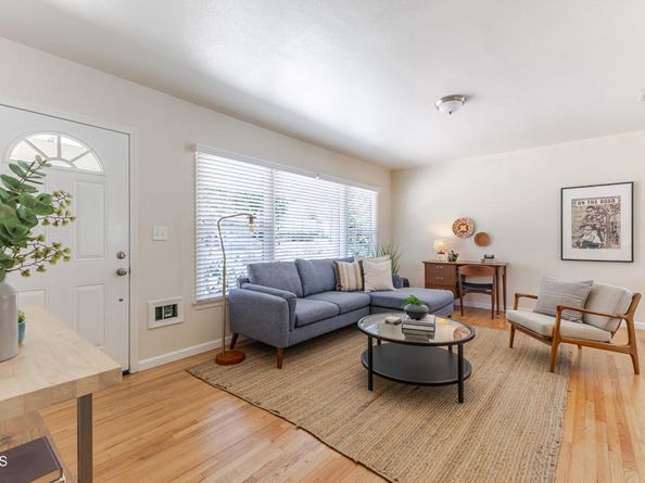 1500 E Topeka Street, Pasadena CA 91104