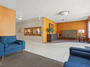 395 S Oakland Avenue 104, Pasadena CA 91101