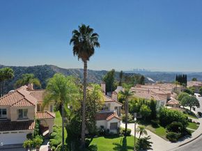 925 Calle Del Pacifico, Glendale CA 91208