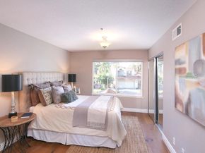 925 Calle Del Pacifico, Glendale CA 91208