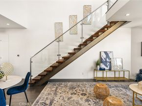 660 N Sweetzer Avenue 302, West Hollywood CA 90048