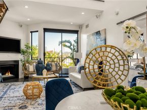 660 N Sweetzer Avenue 302, West Hollywood CA 90048