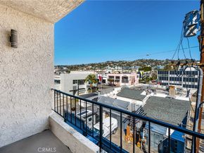 660 N Sweetzer Avenue 302, West Hollywood CA 90048