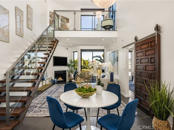 660 N Sweetzer Avenue 302, West Hollywood CA 90048
